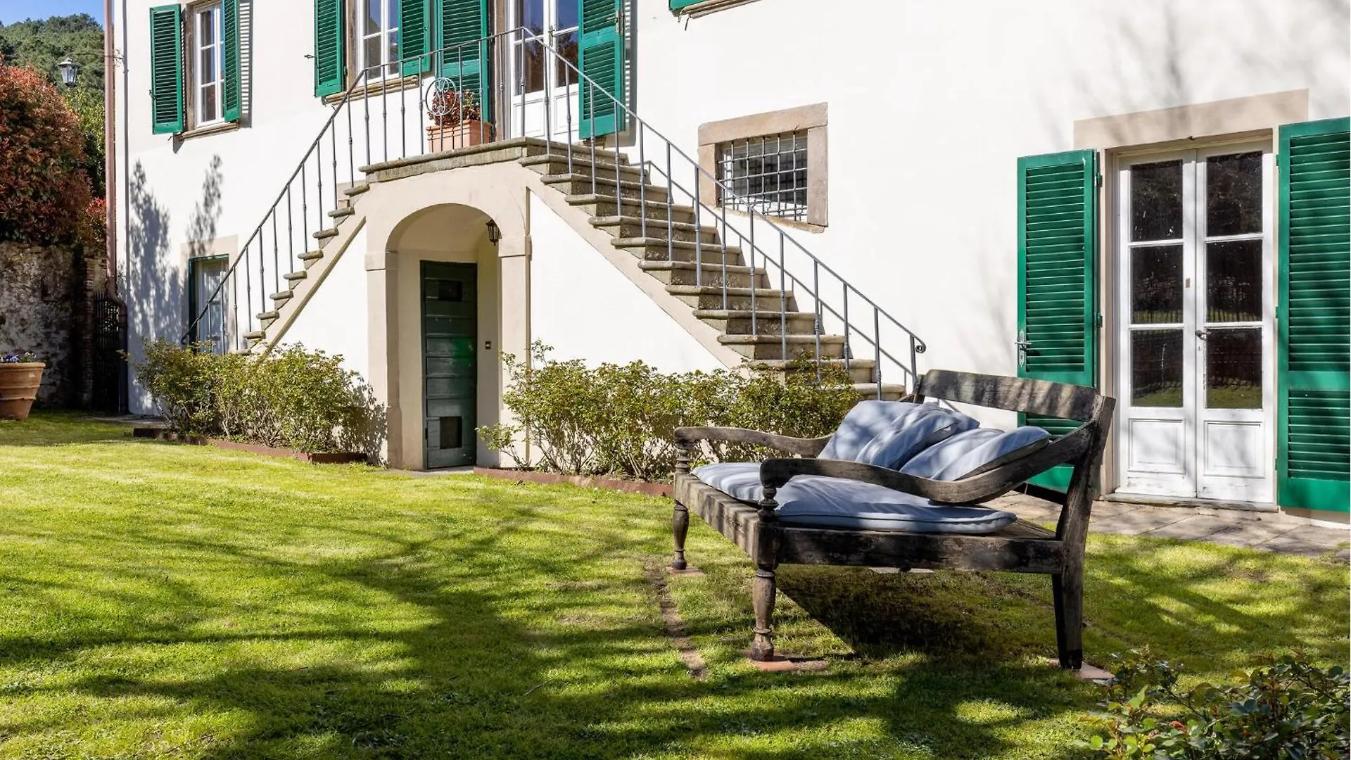 Stunning Home In Capannori With Kitchen