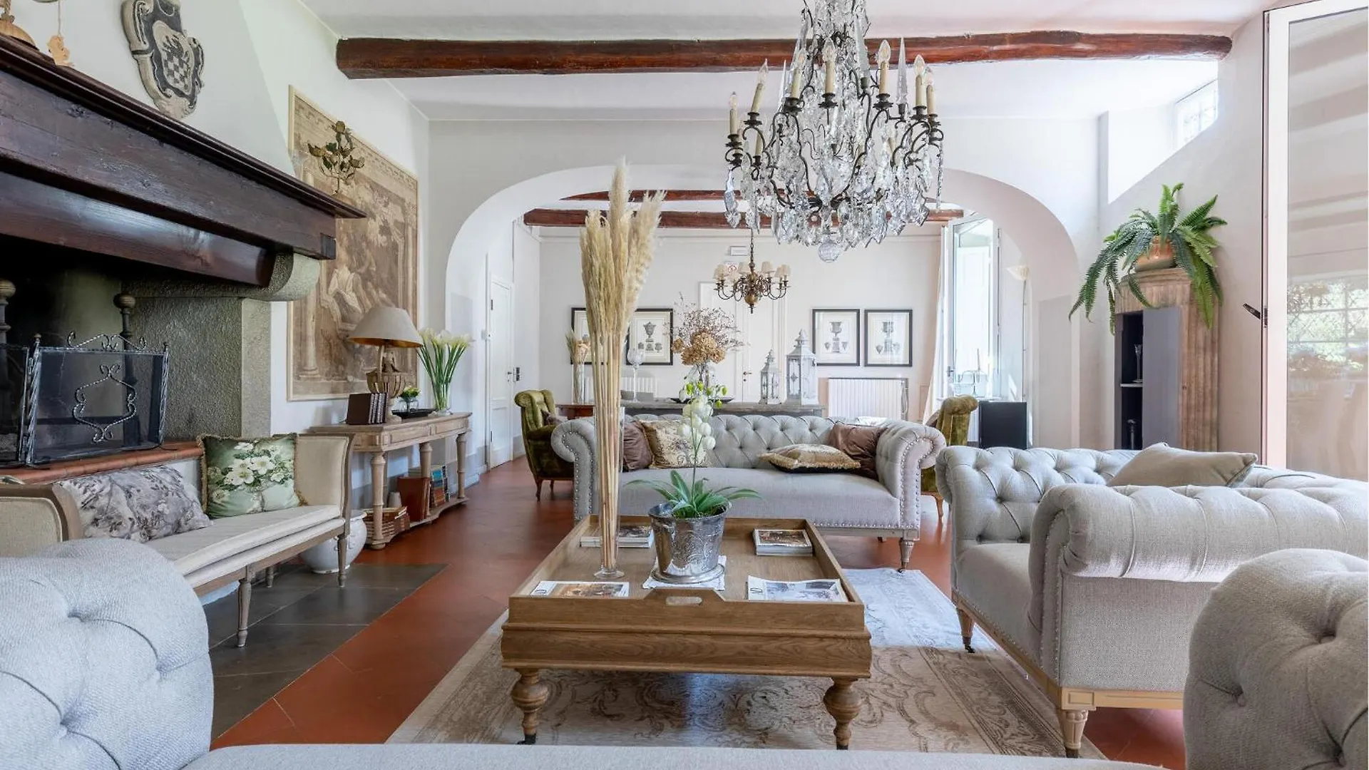 Stunning Home In Capannori With Kitchen